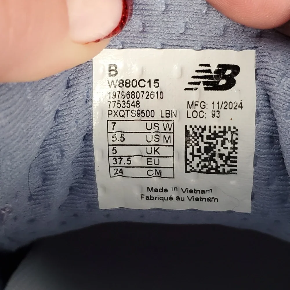 New Balance Fresh Foam X 880 v15 Womens Shoes Sz 7 B Running Pearl Gray Sneakers